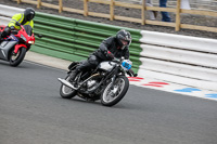 Vintage-motorcycle-club;eventdigitalimages;mallory-park;mallory-park-trackday-photographs;no-limits-trackdays;peter-wileman-photography;trackday-digital-images;trackday-photos;vmcc-festival-1000-bikes-photographs